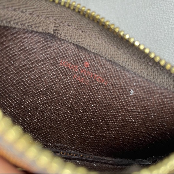 Louis Vuitton Key Pouch Damier Ebene - Picture 7 of 9